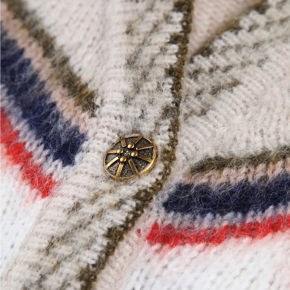 Cozy Multicolor Star Patterned Cardigan - Picture 8 of 16